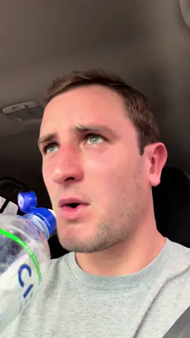 Nuevo instrumento. Seguiré practicando. Tkm milett. #fyp #mariobros #aguacielo #meme  Recuerden mantenerse hidratados!