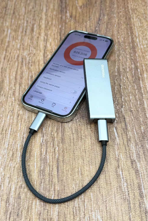 🚀 用这个1TB闪存盘加速文件传输！ 🚀 Speed Up Your File Transfers with This 1TB Flash Drive! #harddisk #ExternalDrive #1TBStorage #PhoneBackup #StorageSolution #PhoneFull #BackupYourPhone #OneTouchBackup #storagehack #ssd #usa_tiktok #tiktokmademebuyit #TikTokShopHolidayHaul #foryou #viral #fyp #spotlightfinds#TikTokShopBacktoSchool 