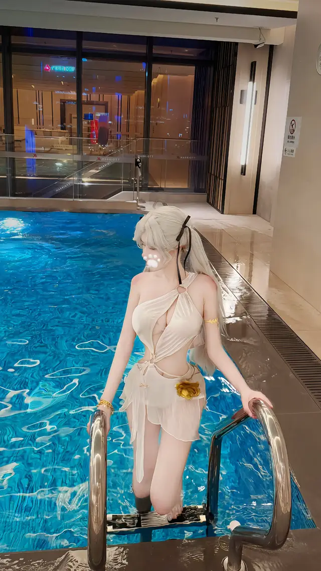 #cos #肉感身材 