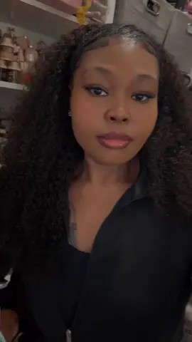 It’s cool once it sits #oakcha #cottonclouds #cottoncandy #fragrance #perfume #gourmandperfume 