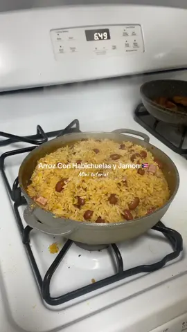 Longer video & written recipe on my substack !  🔗inb!0 #creatorsearchinsights #puertoricanfood #arrozconhabichuelas #puertoricanrice #easyrecipesathome 