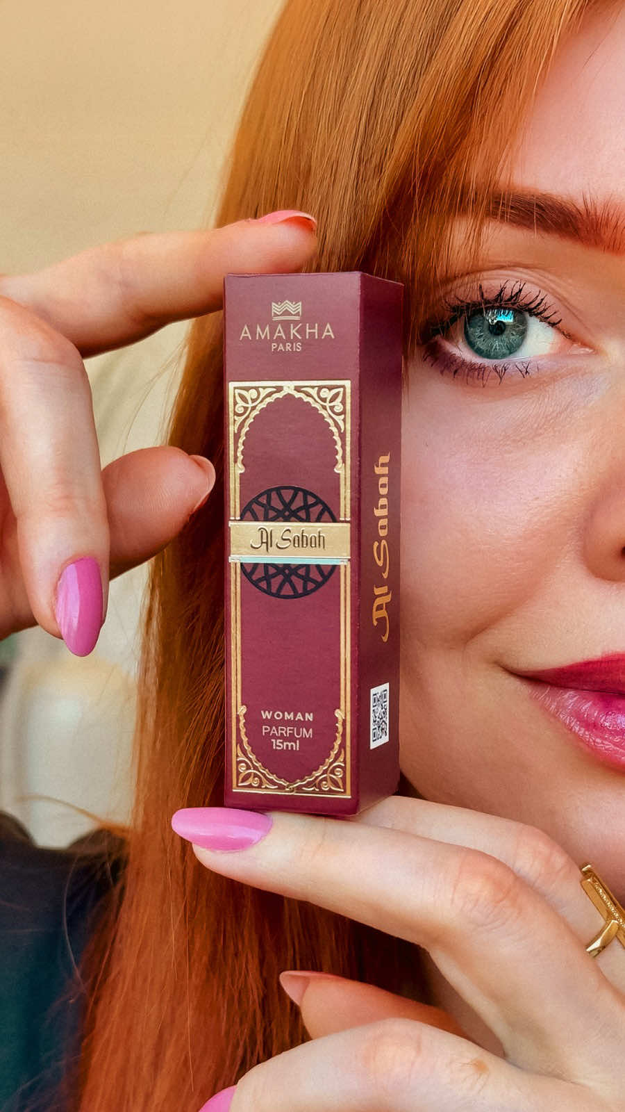 Mais que uma fragrância, uma experiência sensorial que traduz sofisticação, luxo e mistério em um só frasco. Aquele perfume que deixa um rastro de intensidade. Al Sabah: o encanto da perfumaria árabe em cada detalhe. Acesse nosso site ou fale com um consultor para garantir o seu. #AmakhaParis #Lançamento #PerfumariaArabe #PerfumeFeminino #FragranciaFeminina