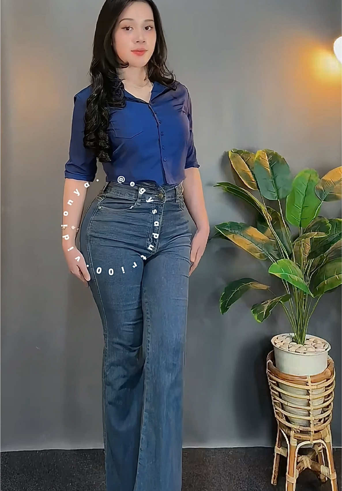 Rekomendasi kemeja crop wanita korean style bener2 simpel tapi cakep bgt🥹😍🥰#kemeja #kemejawanita #kemejacrop #fyp #fyppppppppppppppppppppppp 