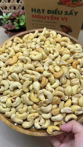 Thích ăn hạt điều mà không thích có cái vị mặn mặn của muối á Thì loại này là chân ái luôn rồi #muckbang #tudede195 #ancungtiktok #xuhuong #hatdieu 