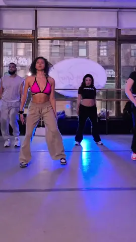 choreo: luam #prodancer #professionaldancer #luam #luamchoreography #dancersofnyc #nycdancer #newyorkcity #dancertok #dancerinfluencer #nycinfluencer 