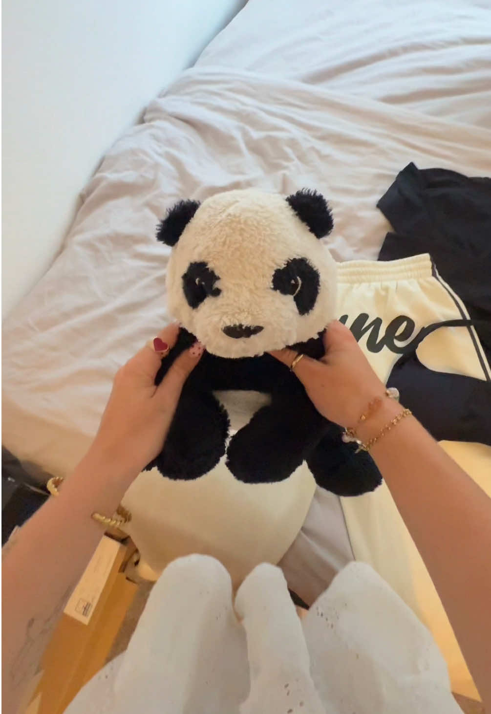 let’s freaking gooooooo!!  gym outfit @DFYNE dc: MONA @In Print We Trust hoodie @ESN - Elite Sports Nutrition clear whey @zempy tracking app  #tgif #gymtime #pov #GymTok #fyp 