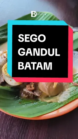 LIKE SAVE & REPOST  Biar temen temen loe tau ada Sego gandul enak di Batam  🔥selain Sego gandul yang jadi ciri khas nya ,dia juga nasi pecel dan nasi campur yang wajib juga kalian coba .  🔥harganya yang terjangkau ,mulai dari 10 ribu an aja 