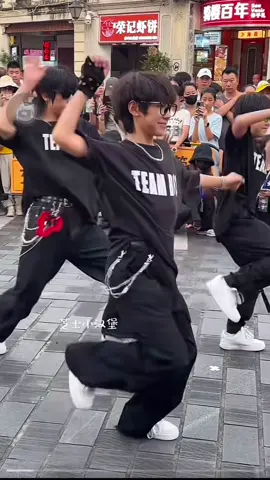 Bị cuốn á #fyd #xh #doyin #tiktok #traidep 