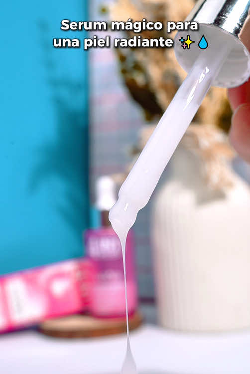 Simplifica tu rutina de cuidado facial con la Korean 4-in-1 Super Essence Lotion. Una fórmula ligera que combina esencia, tónico, crema y loción en un solo producto. Hidrata profundamente, mejora la apariencia de manchas y deja tu piel radiante y uniforme. Perfecta para todo tipo de piel. #koreanskincare #skin #glassskin #belifpartner #fyp 