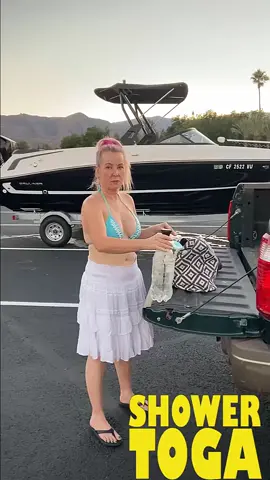 How to go from boating 🛥️ to beer 🍻, and arrive fresh without needing to go home??🤔 #shower #boat #drinks #party #activelifestyle 