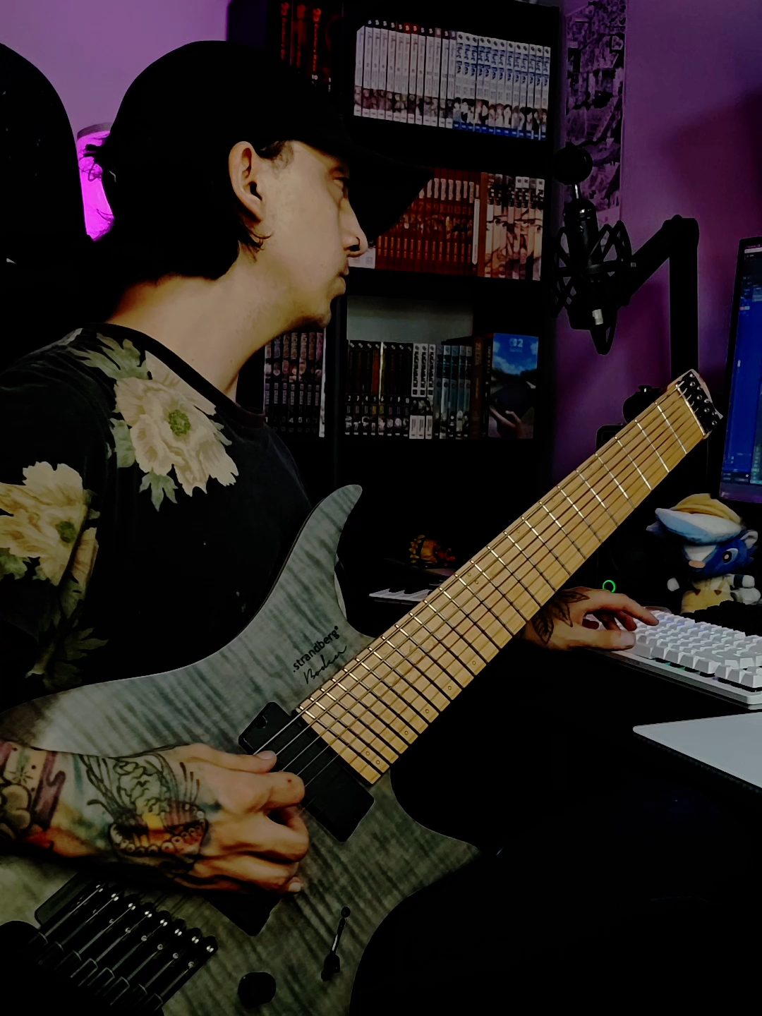 I might actually finish this one :D #strandberg #8stringguitar #headlessguitar #guitarriff #riff #groove #metalcore #djent