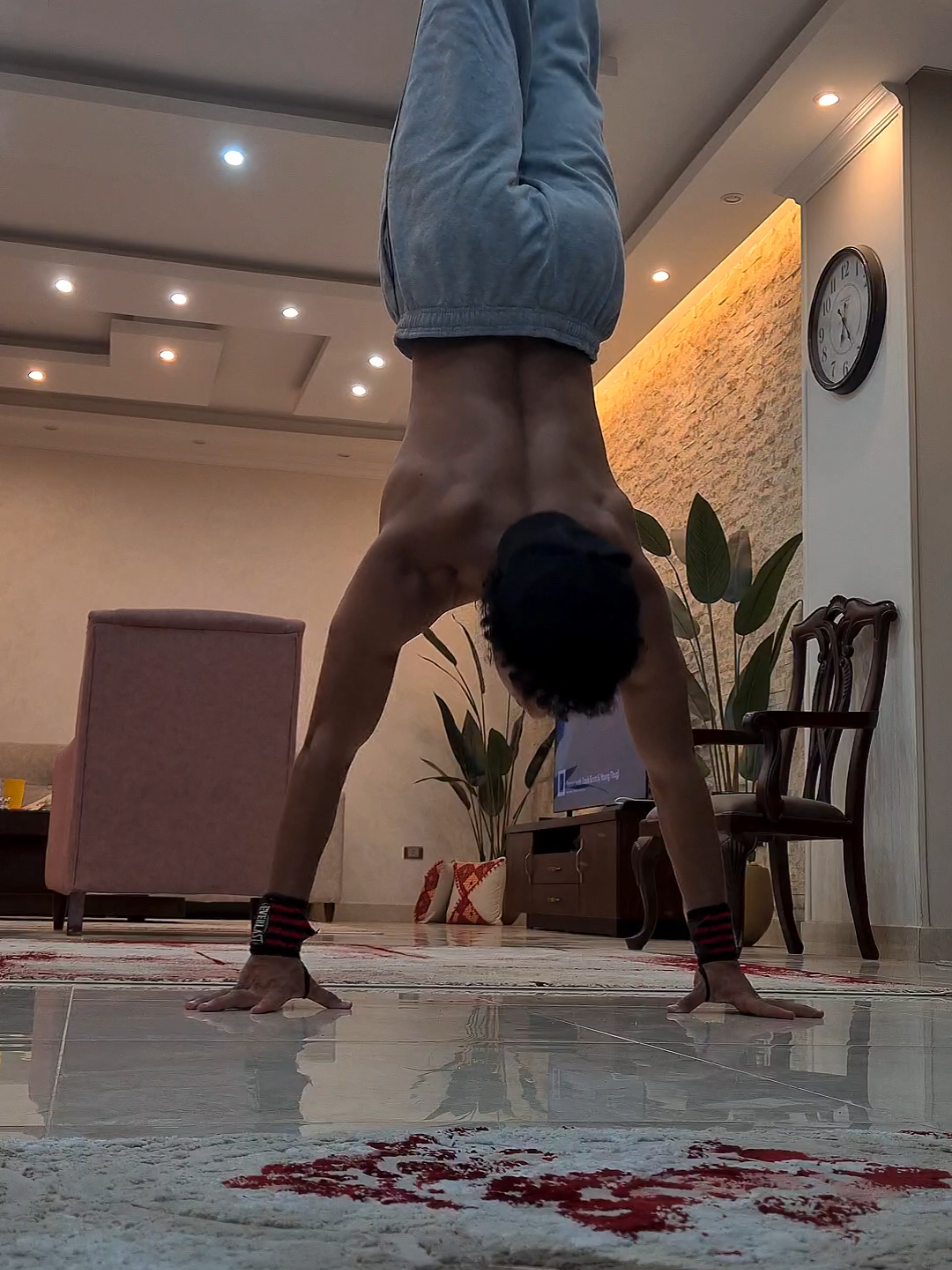 Calisthenics is a must in 2025 