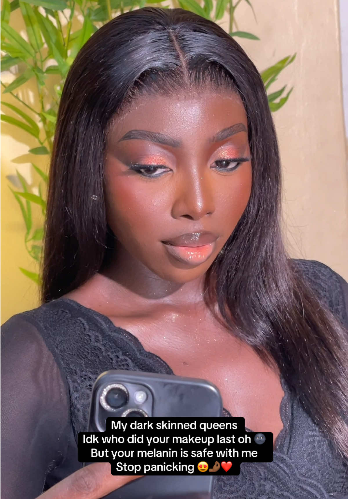 We’re available to take your bookings.  You can either send a DM or CALL the number on our bio! 😍 #businesscontent #makeupartistinakowonjo  #makeupartist #makeupartistinegbeda #makeupartistinlagos 