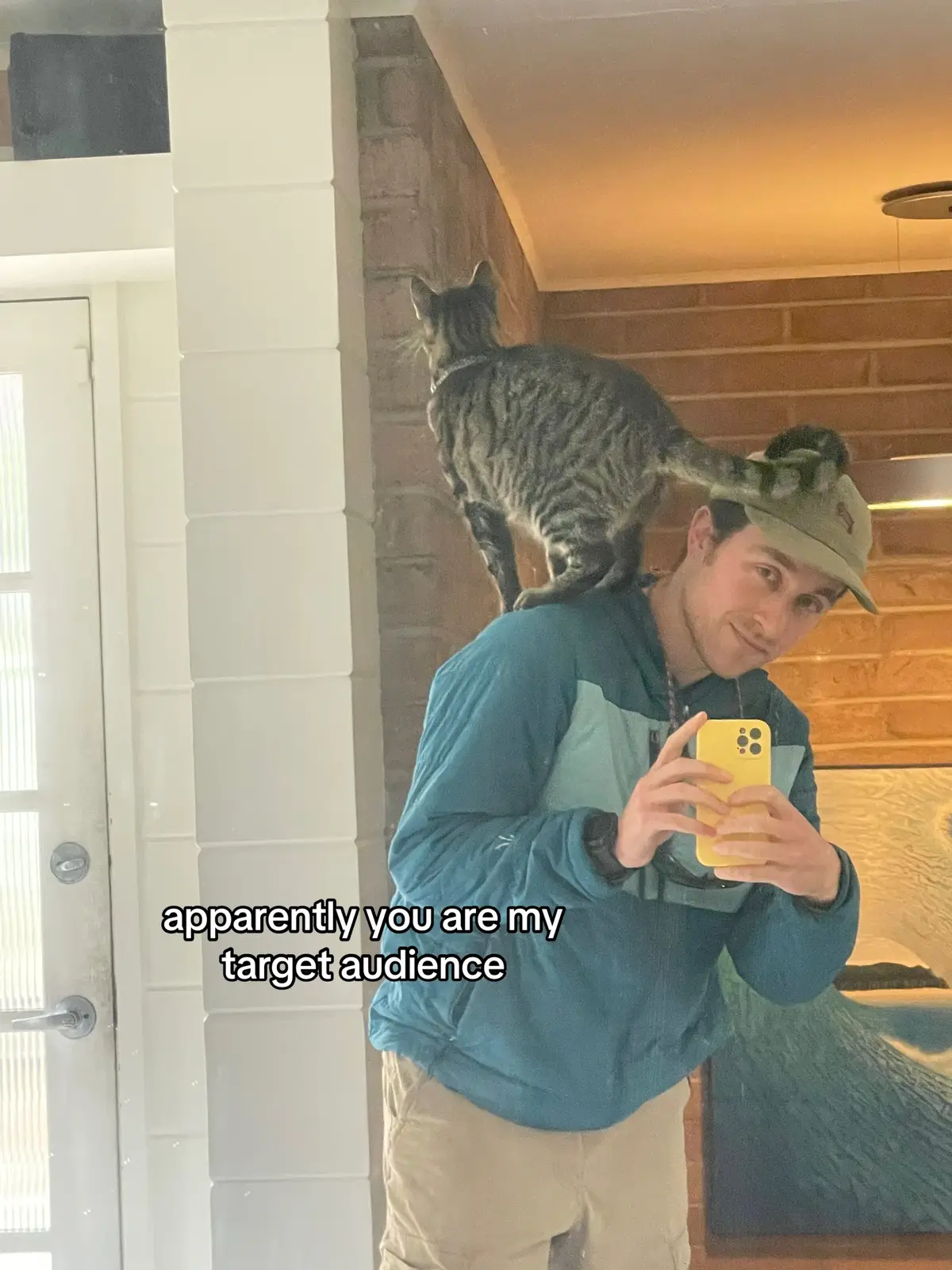 I'm writing some new music specifically for the fall, for going back to school and staying up late and looking out the window at the street lights and wishing it was summer or at least winter so you could have a snow day. #musicdiscovery #undergroundmusic #macdemarco #indiemusic #quiet 