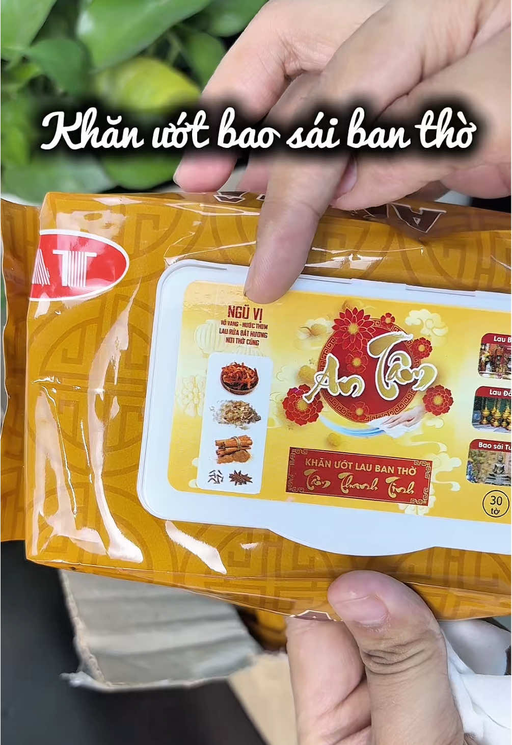 Khăn ướt bao sái ban thờ có mùi hương trầm và quế #taphoacohuongvpp #khanlaubantho #khanlaubanthoantam #khanuotbaosaibantho #baosaibantho 