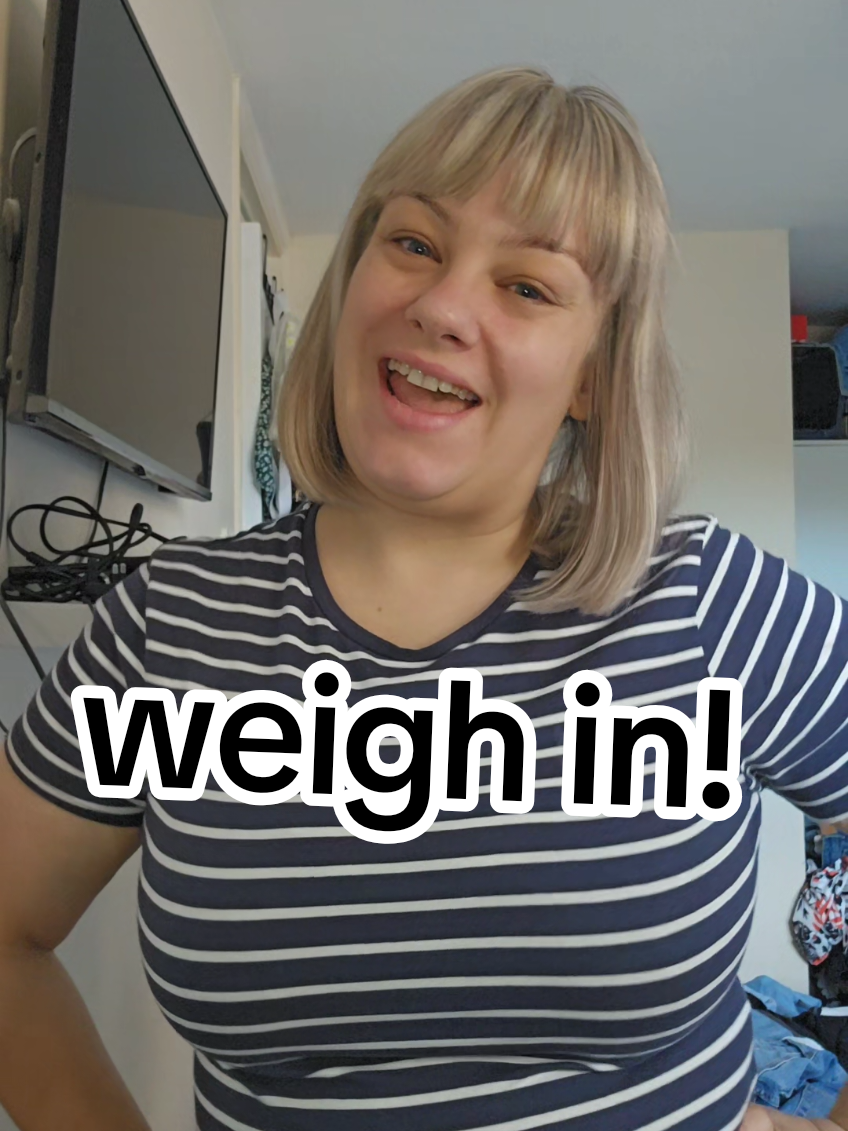 this week's weigh in half a pound off but ik actually really pleased! #weightlossjourney #caloriedefecit #weightloss #fyp #weighday 