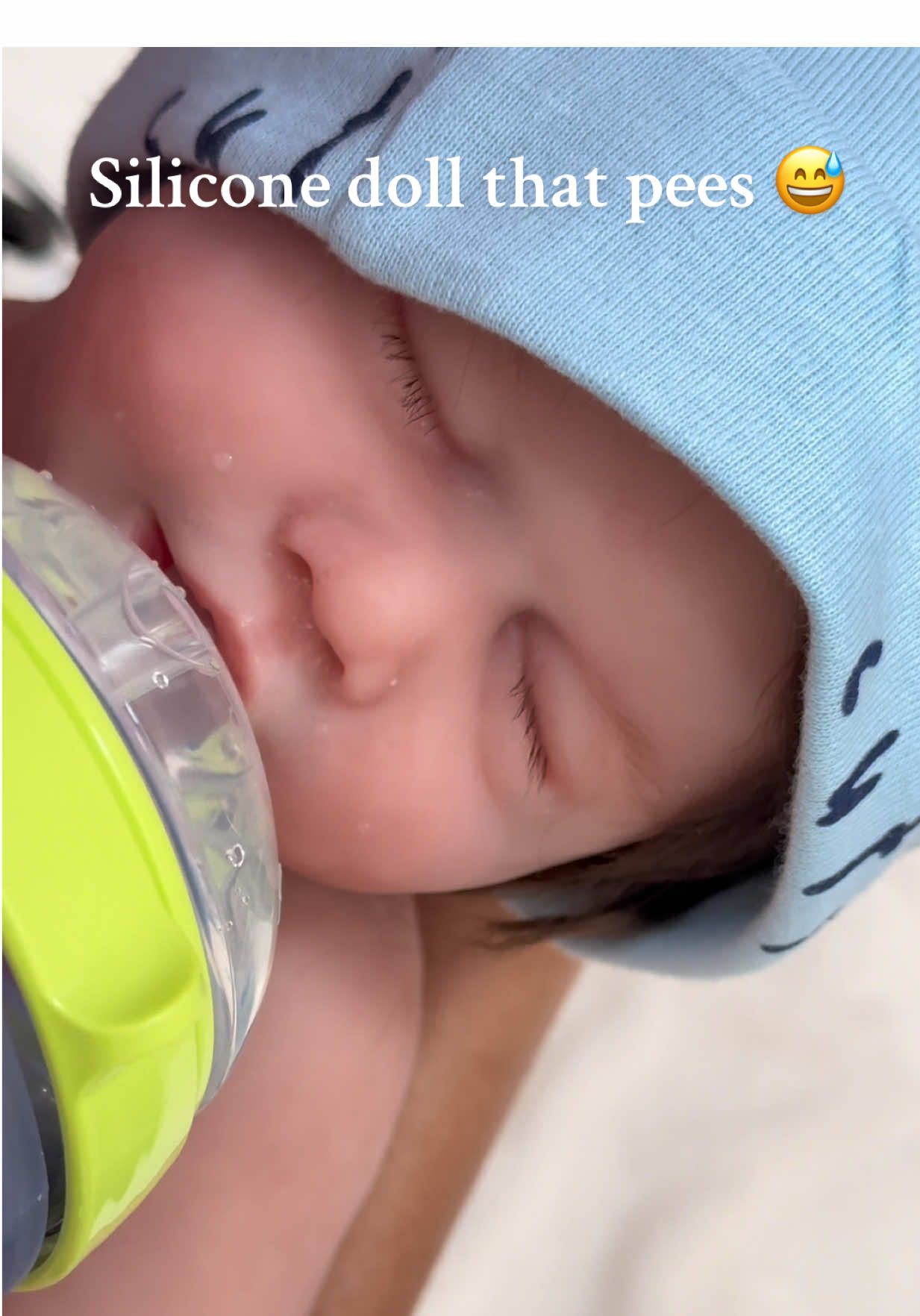 Just like a real baby 🤩 This reborn silicone doll really drinks and pees! The most lifelike experience! Come see for yourself at MacroBaby in Orlando, FL💕 #macrobaby #reborndoll #realisticdoll #orlando #siliconedoll 