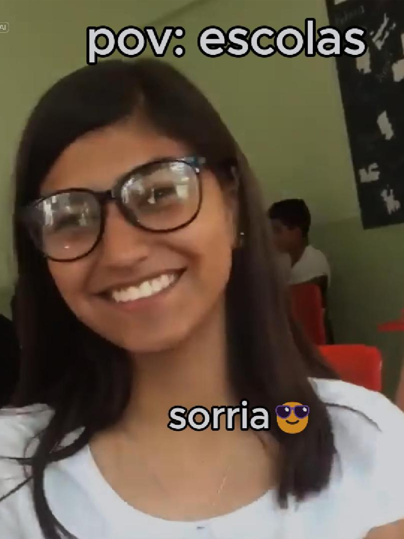eres gomes biscoito com suco #memes #escolas #flp #perolasbrasileiras