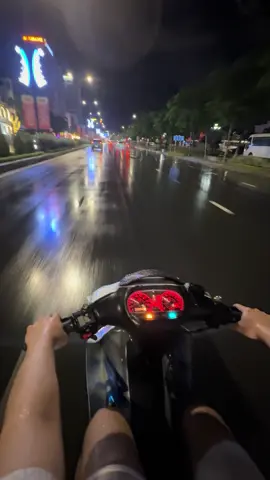 Đà nẵng ngày mưa 😣 #yaz #xuhuong #xuhuongtiktok #yaz125 #danang 