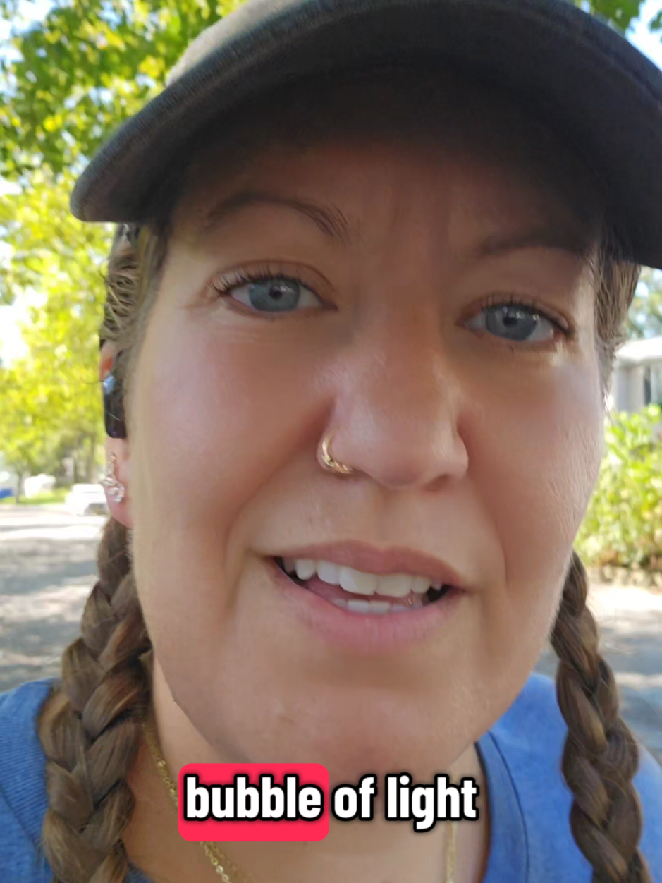 It's important to protect your energetic field either in the morning or before you leave the house.  You can do this as many times as you feel you need to during the day. ✨ i see you & i love you so much ❤️ #energywork #spiritualawakening #protection #protectyourenergy 