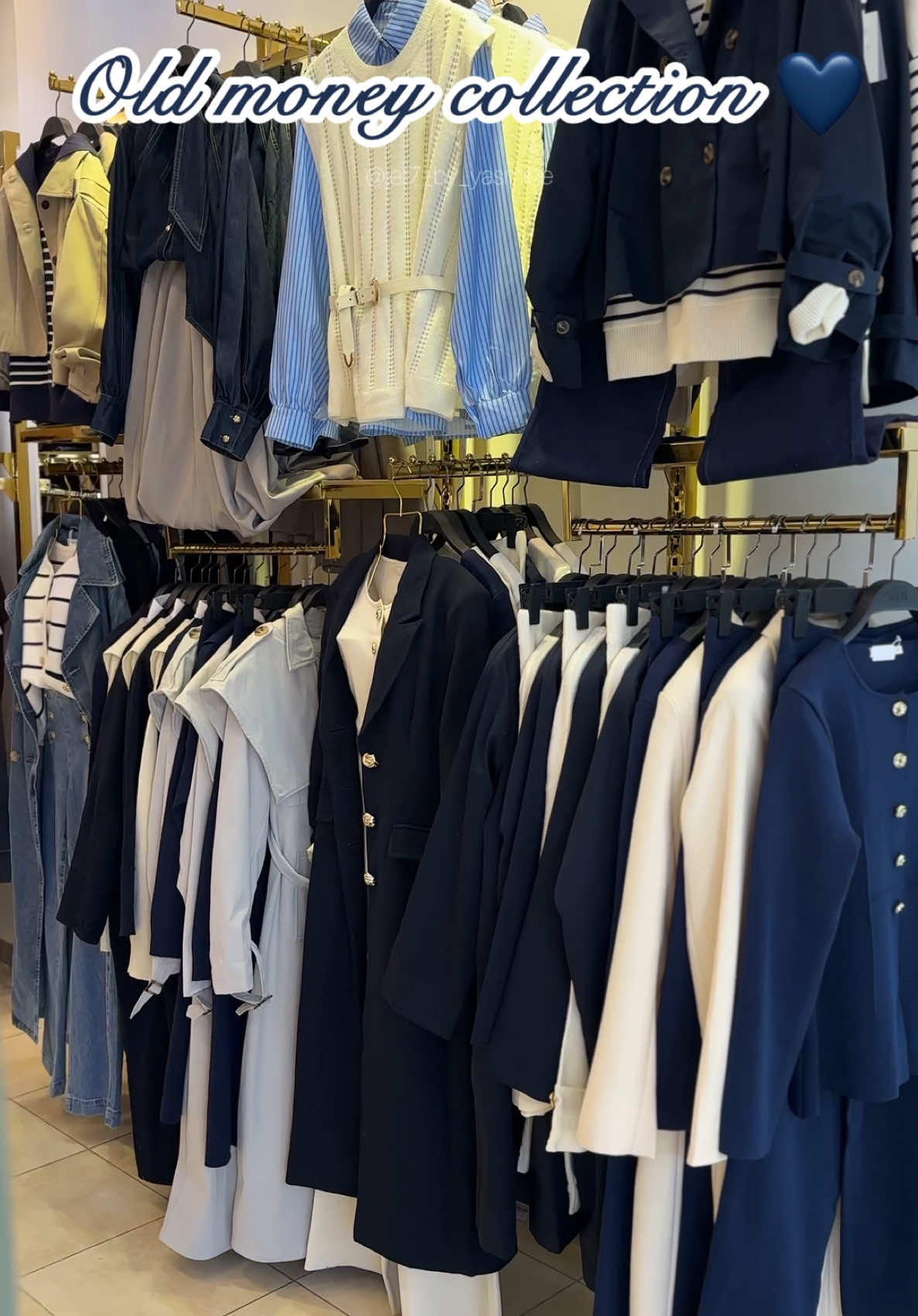 SIMPLE & ELEGANT ✨ NEW FALL COLLECTION  Disponible en boutiques 🇩🇿👇 📍 Jet 7 Rouiba ( en face l’hôtel Bournissa ) 📍 Jet 7 Dely ibrahim ( rue ahmed ouaked entre la FaF et l university )  🇩🇿📞 0553 29 61 88 ——————————————— Livraison 📦 58 wilayas | توصيل متوفر 58 ولاية | Paiement main à main 🤚 | الدفع عند الاستلام  • Commande uniquement sur whatsapp 0553 29 61 88 ‼️ ‎التوصيل لجميع الولايات ‏و الدفع عند الاستلام ، للطلب و الإستفسارا راسلونا عبر واتساب على الرقم : +213 553 29 61 88