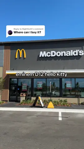 Replying to @NightGoth Now you know 😉 #hellokitty #hellokittylover #plushies #eminem #slimshady 