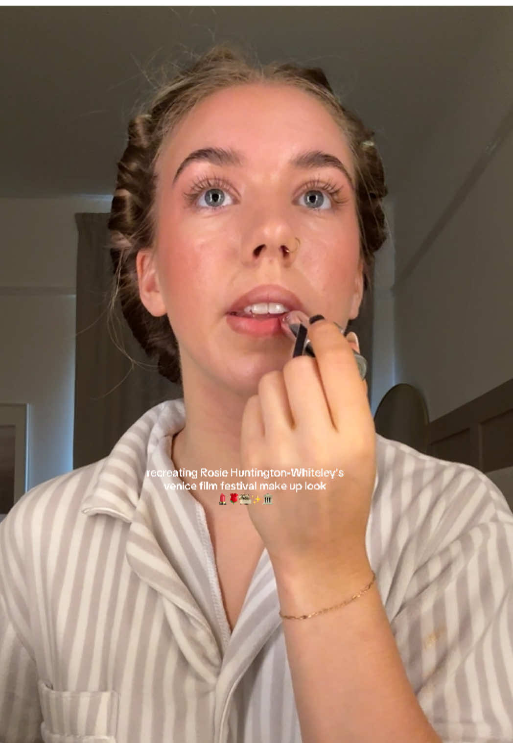 this was so fun to recreate!! 🌹🎬👠✨ products used:  @Kiehlsuki ultra facial cream @elfcosmetics brow lift @L'Oréal Paris UK true match tinted serum @MaybellineUK eraser concealer @Valentino.Beauty eye2cheek blush @Lancôme liquid eye blusher & lash lifting mascara @rimmellondon lip liner @pradabeauty monochrome buildable lip colour @Armani beauty prisma glass oil-infused lip gloss @urban decay long lasting makeup setting spray  #venicefilmfestival #redcarpetstyle #makeup #skincare #fyp 