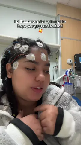 If I answer your questions it is because I feel comfortable sharing but please don’t get mad if I don’t answer you it’s just that, just because I share my life doesn’t mean I don’t deserve some privacy too.  #seizureawareness #epilepsyunit #epilepsyawareness #eeg #fyp 