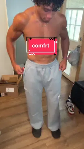 Getting Comfrt for this cheap is insane 😭 #comfrt #comfrtclothing #comfrtsweatpants #baggysweats 