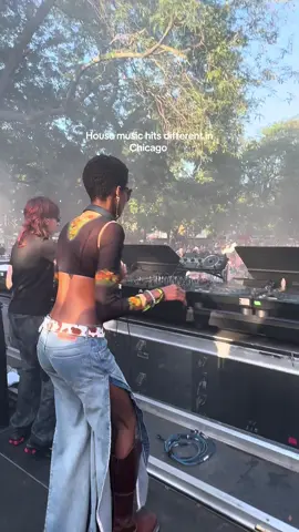 B2B with cutie @Chloé Caillet at Arc Festival in the birthplace of house music  #mafikizolo #housemusiclovers #afrohousemusic 