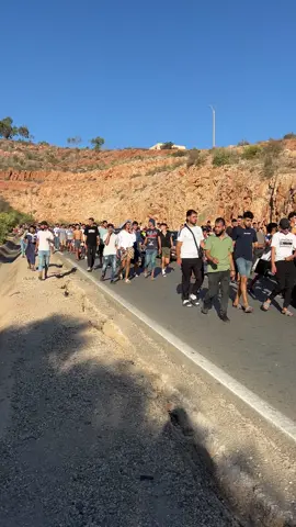 إذا احب الله عبدا وضع الله القبول في الأرض  رحمه الله وأسكنه فسيح جناته  أب و الأحرار أحمد الزفزافي✌🏻🤍