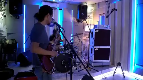 KELOMPOK PENERBANG ROKET FEAT. ONCE - BERITA ANGKASA  #kelompokpenerbangroket #once #psychedelicrock #fyp