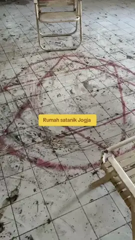 berita terbaru terupdate hari ini inilah rumah satanik di kota Jogja yang ramai diperbincangkan di medsos dan menjadi perbincangan panas sampai saat ini dan fakta yang sangat mencengangkan simak selengkapnya disini biar tidak gagal paham  dan sebarluaskan ke seluruh dunia ya Gaes agar tak ada lagi korban atas ritual sesat sekte pemuja setan 