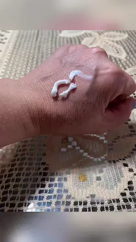 Dermatologists HATE this one simple trick! 🤫 #skincare #antiaging #usatiktok #beautyhacks #wrinkles
