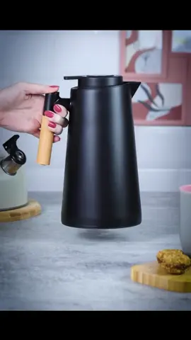 ✨ Mantém sua bebida na temperatura ideal e ainda mostra no visor digital quantos graus está! 🔥❄️ Praticidade e tecnologia juntas em uma só garrafa térmica de 1L. #foryou #fy #paravoce #achadostiktok #tiktokbrasil