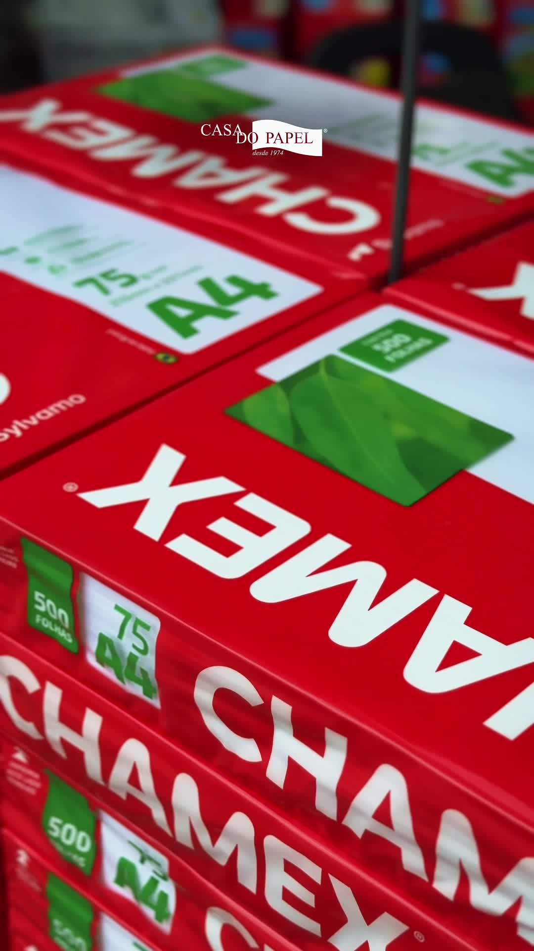 📄✨ A Chamex está de cara nova! A mesma qualidade que você já conhece, agora em uma embalagem repaginada, moderna e prática. 📦 Pacote com 500 folhas perfeitas para o dia a dia da sua empresa ou estudos. ⠀ 📍 Passe na Casa do Papel mais próxima e garanta já o seu! #CasaDoPapel #Chamex #NovaEmbalagem #Papelaria #Suprimentos