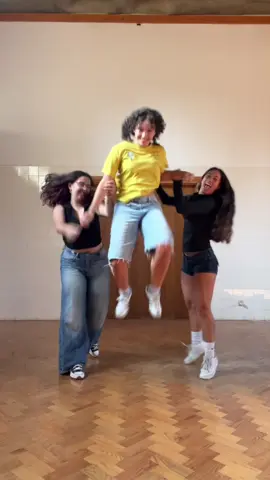 fbrl 😝 #dance #trend #viral #fyp #fyppp @iara @beatriz @laina @MOOVES DANCE STUDIO 