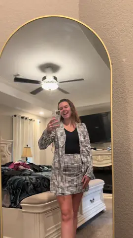 I was a little bloated so maybe if it fit correctly It wouldn’t be as short! #workattire #businessoutfit 