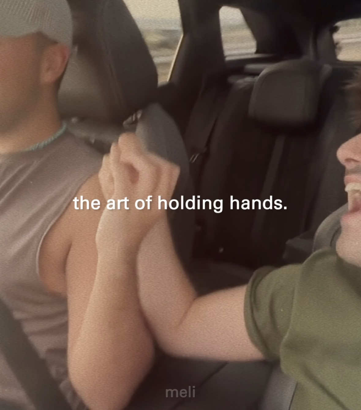 🫴🏻 the art of holding hands #juantin #juantinot #martinurrutia #juanjobona #juanjoymartin @Juanjo Bona @martin 