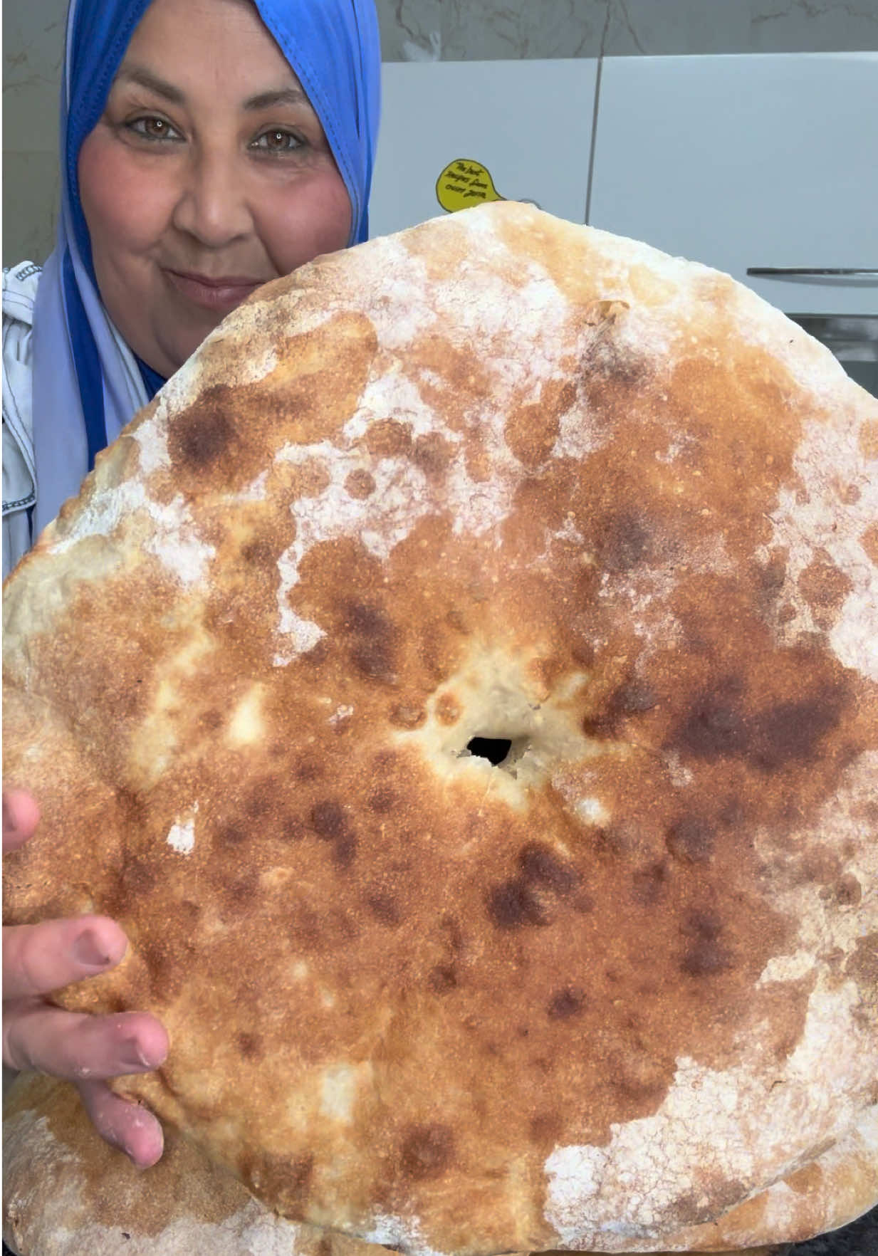 ‏خبز رقم واحد من أيادي محترفة ناجحة من أول تجربة#طريقة_سهلة_وبسيطة  @Cherifa aka Oum Jena 😁 