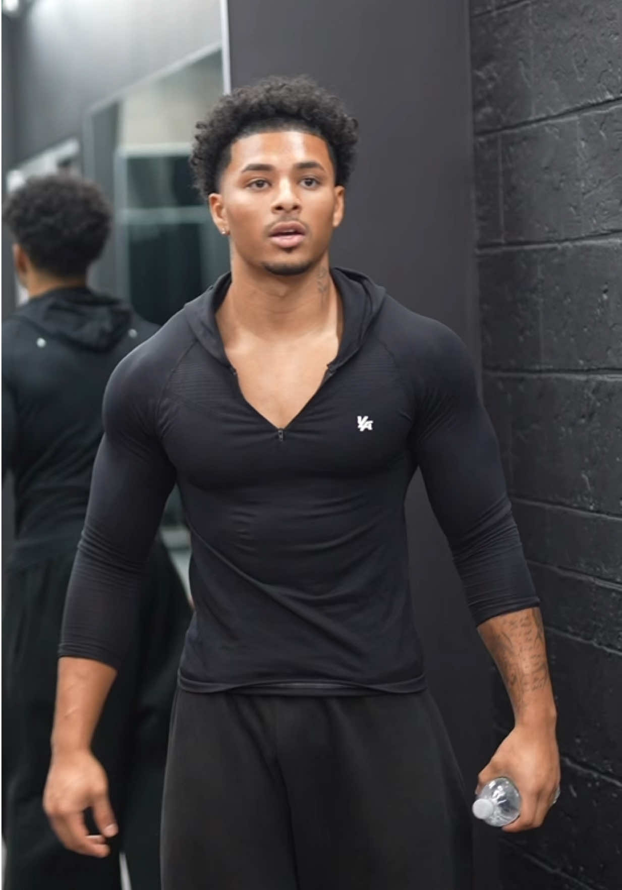 Been training back a little more #gym #viral 