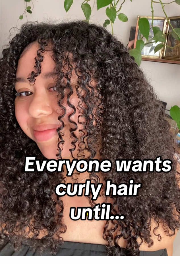 I know I can’t be the only one 😭 where my natural curly hair folks at???!!!! #naturalhair #curlyhair #curlyhairroutine #naturalhairstyles #afro #afrohair #curls #curly #longcurlyhair #hair #hairtok #curlyhairstyles 