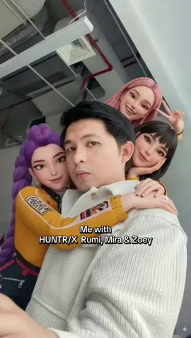 Selfie with KPOP Demon Hunters HUNTR/X ❤️ #Kpop #DemonHunters #Huntrix #Selfie #fyp 