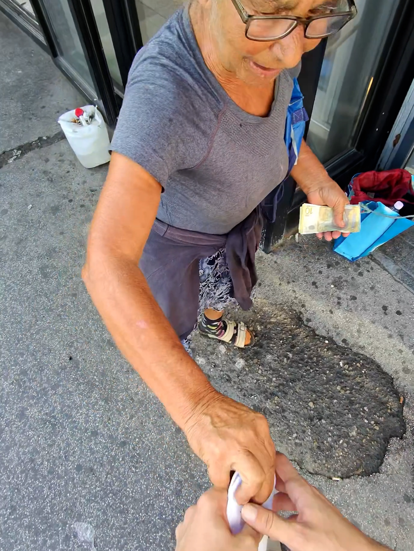 DA UMREM JA ! 😂 Fake money,lazene pare prank #pov #prank #fyp #viral