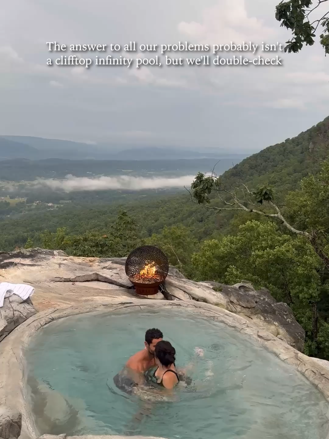 We’re not taking any chances! 😌🧖‍♀️ A clifftop infinity pool. Silence. Stillness. Just you and the mountains. Our Wellness Haven was designed for exactly this. 👉🏼 Share this with someone you’d unwind here with! #romanticgetaway #couplesgetaway #weekendgetaway #treehouse #cabin #glamping #naturegetaway #mountainvacation #natureretreats #wellnessretreat #tennessee #boltfarm #boltfarmtreehouse