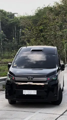 si hitam lama tak muncul #bnstrans #hiaceindonesia #hiacepremio #hiacemodified #fyp 