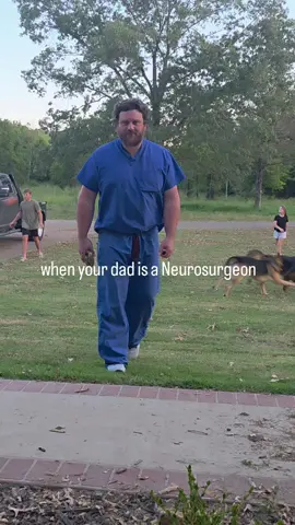 When your dad’s a neurosurgeon 👨‍⚕️🧠 and suddenly everyone remembers what good posture should look like 😅👀  This was too good not to recreate after seeing it go viral last time! Our crew had way too much fun making this one! Are you a sloucher or a sit-up-straight kind of person? Did this video make you correct your posture for a moment?! #NeurosurgeonDad #StraightBackCrew #FamilyFun #PostureCheck #ViralVideoRecreation         