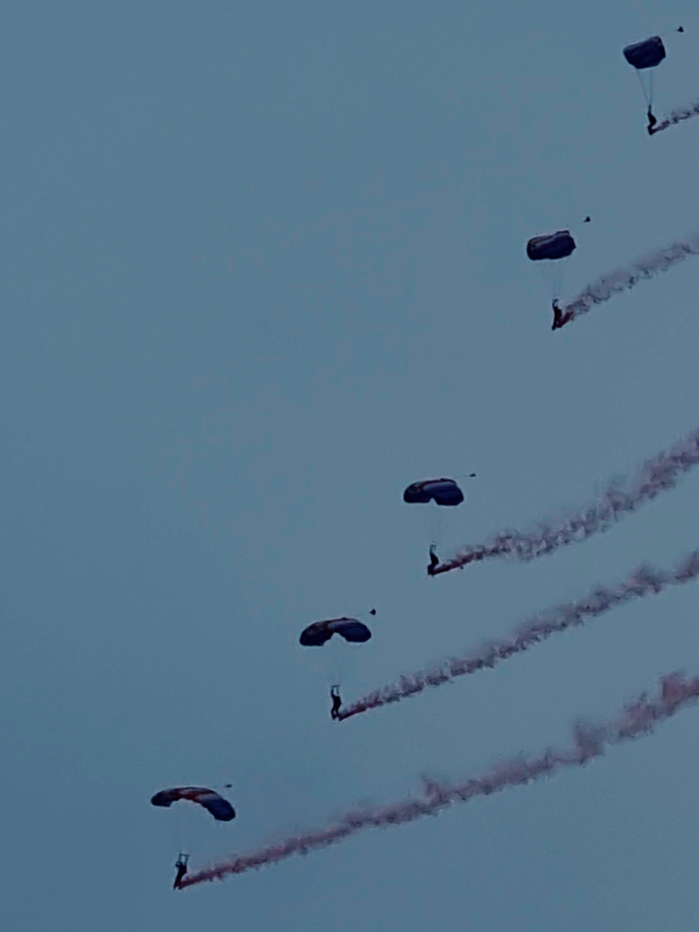 RAF Falcons at Ayr Show 2025. 18.52 Friday 5th September. #raffalcons #ayrshow2025 #parachuting #ayrshow #fyp
