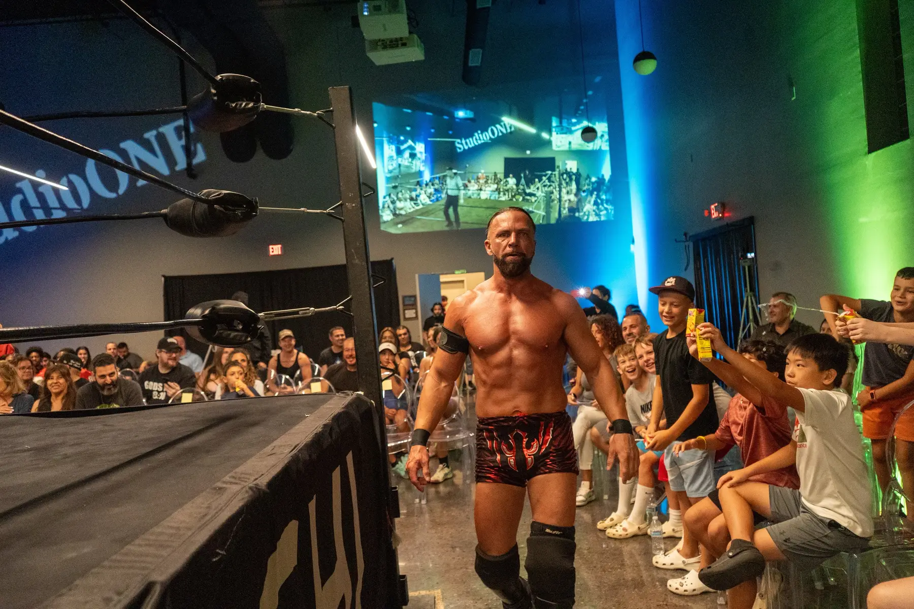 Steve Boz #SummerSizzler #NWA  #NWAChicago #WWE #AEW @National Wrestling Alliance  ————————————————  Follow wrestling with unicorns for more content Instagram: https://Instagram.com/Wrestlingwithunicorns X: https://X.com/W_W_U_clips TikTok: https://tiktok.com/@luchandoconunicorns Facebook: https://Facebook.com/Wrestlingwithunicorns