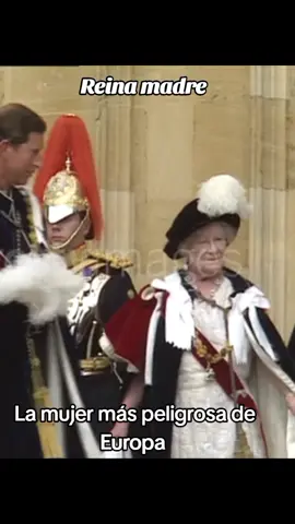 por un lado la madre de la reina Isabel ll la mujer más peligrosa de Europa y por el otro lado la reina Isabel ll la monarca más longeva del mundo... #fyp #foryou #paratiiiiiiiiiiiiiiiiiiiiiiiiiiiiiii #paratii #queenelizabeth 